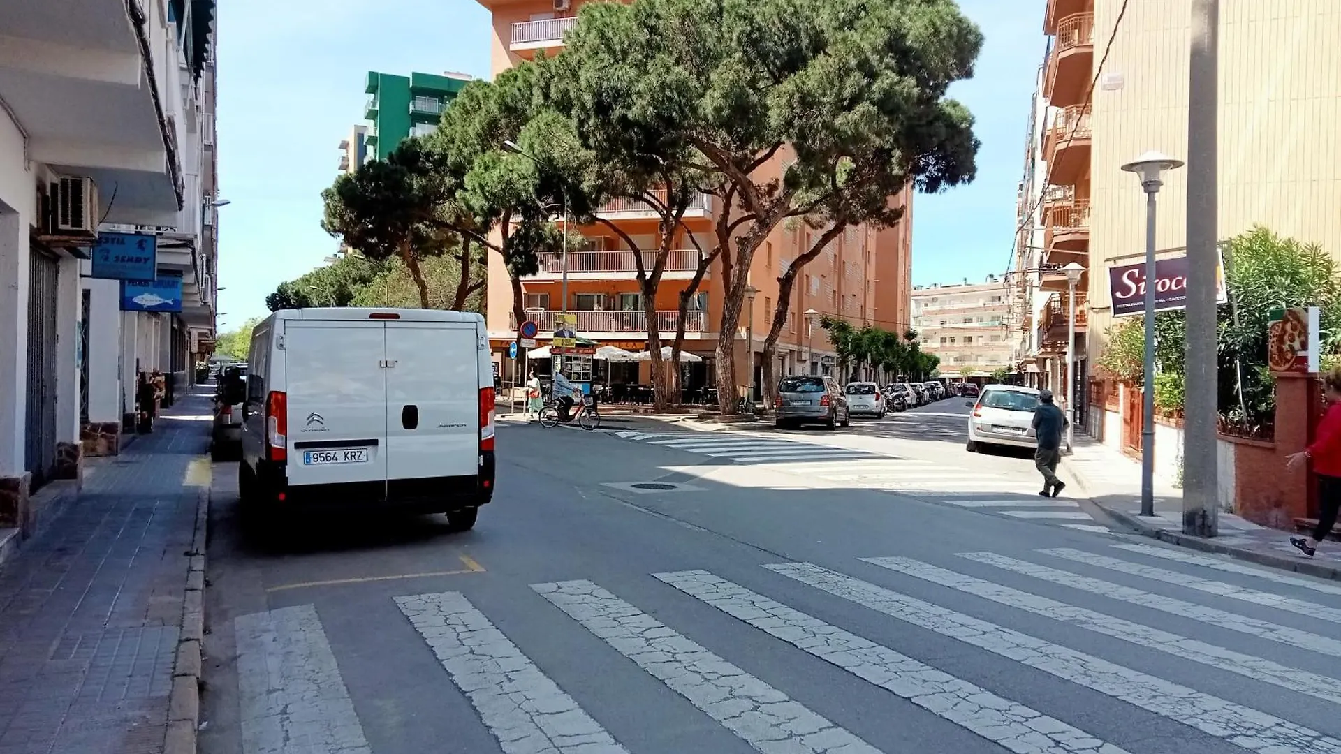 Piso 3 Dormitorios A 100M Del Mar Blanes 0*,  Hiszpania