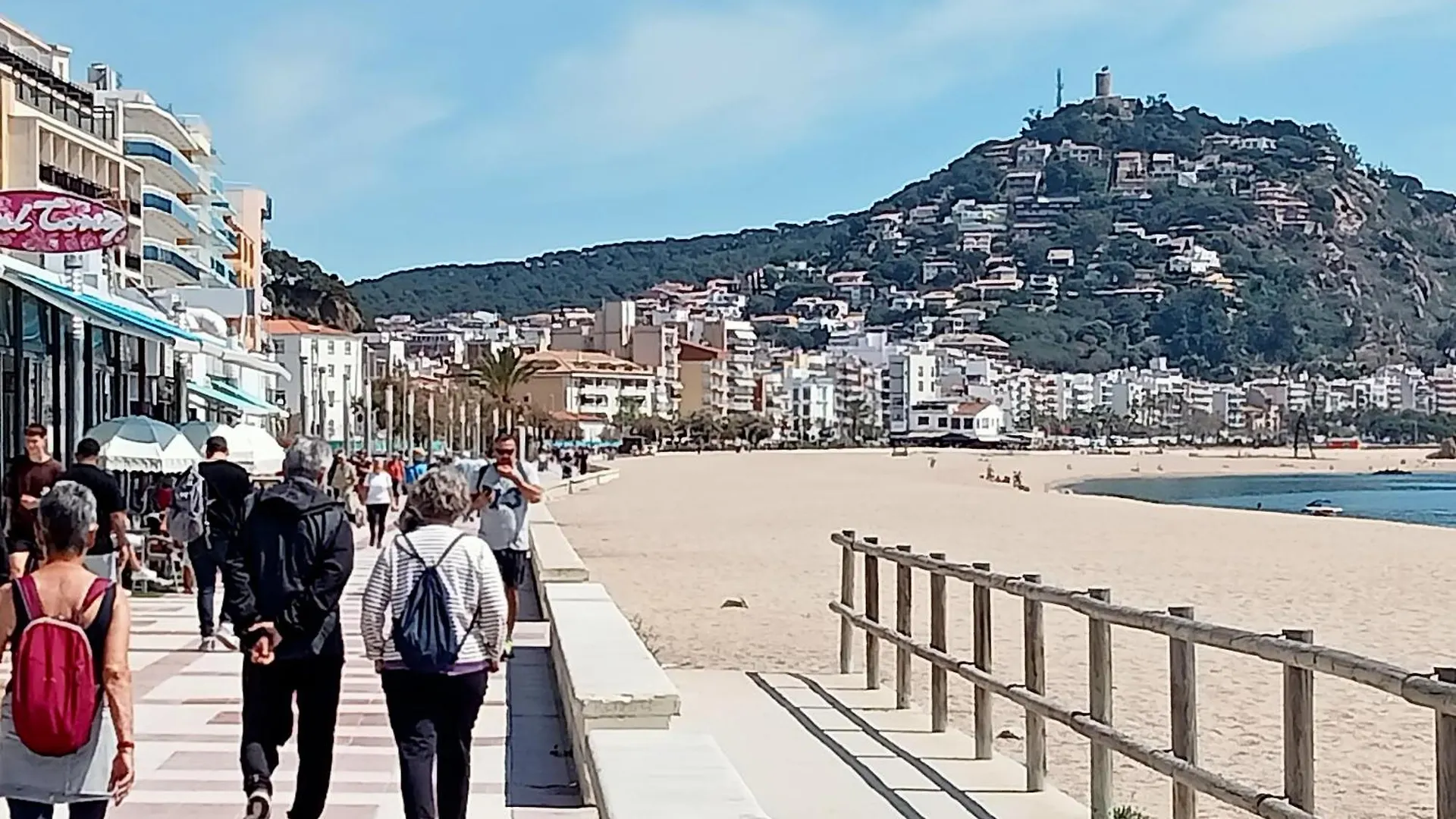 Piso 3 Dormitorios A 100M Del Mar Blanes